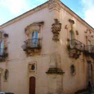 Vista d'angolo del palazzo