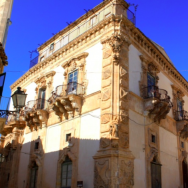 Vista d'angolo del palazzo