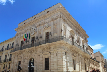 Vista d'angolo del palazzo